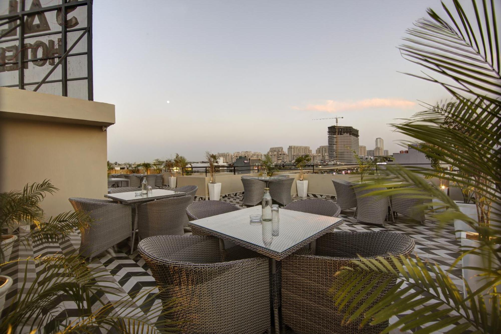 Saltstayz Select - Golf Course Road Gurgaon Luaran gambar